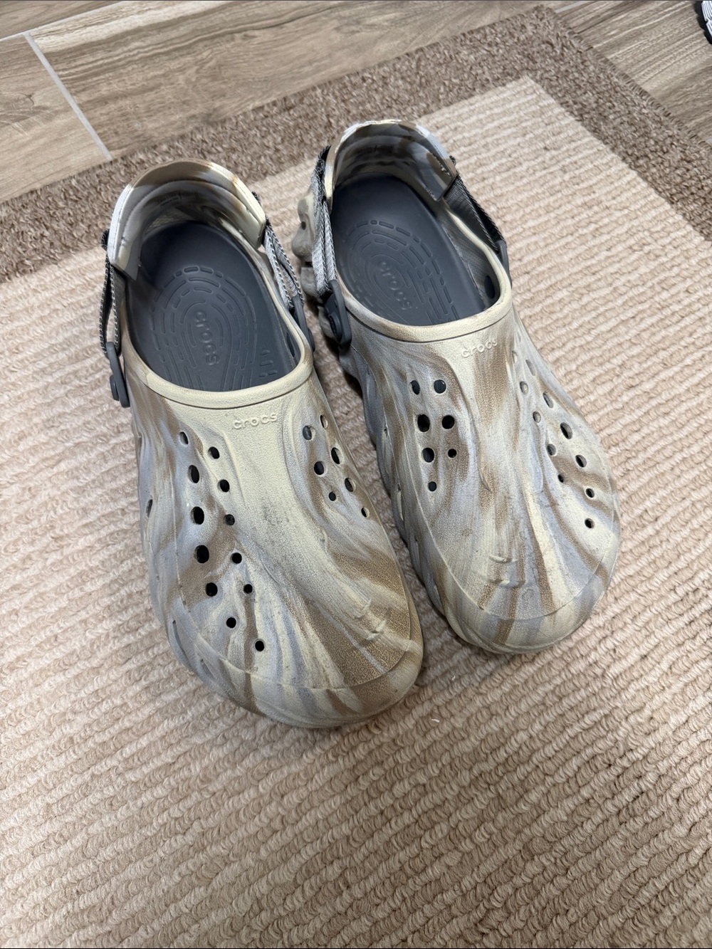 Crocs - Picture 2 of 5